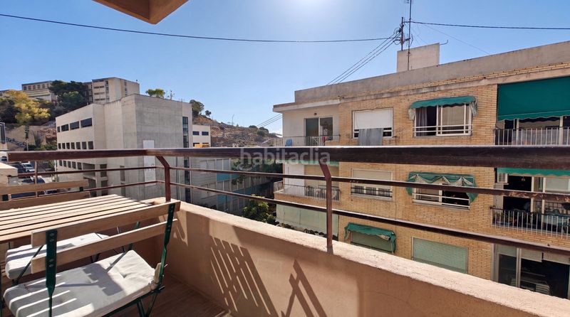 Foto d5683984-4edc-4ba7-b2c7-a2d9353aa5f2. Pis amb calefacció a San Blas Alicante