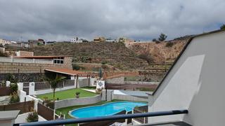 Casa adossada a San Miguel. Atractivo adosado 3 dormitorios con garaje privado