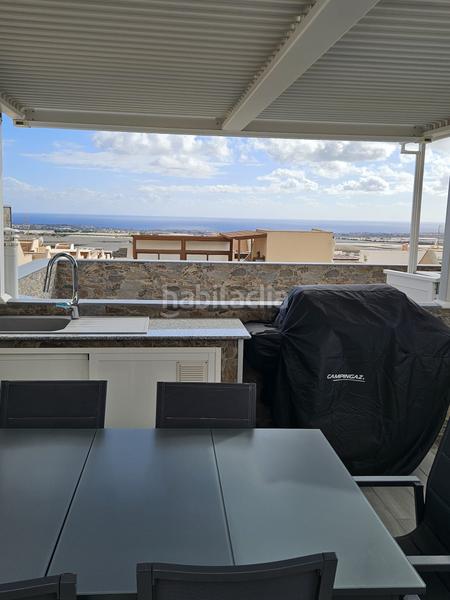 Foto fbea9569-47a1-449e-aed1-f812815bc5f4. Àtic amb calefacció a Cho - Parque de la Reina Arona