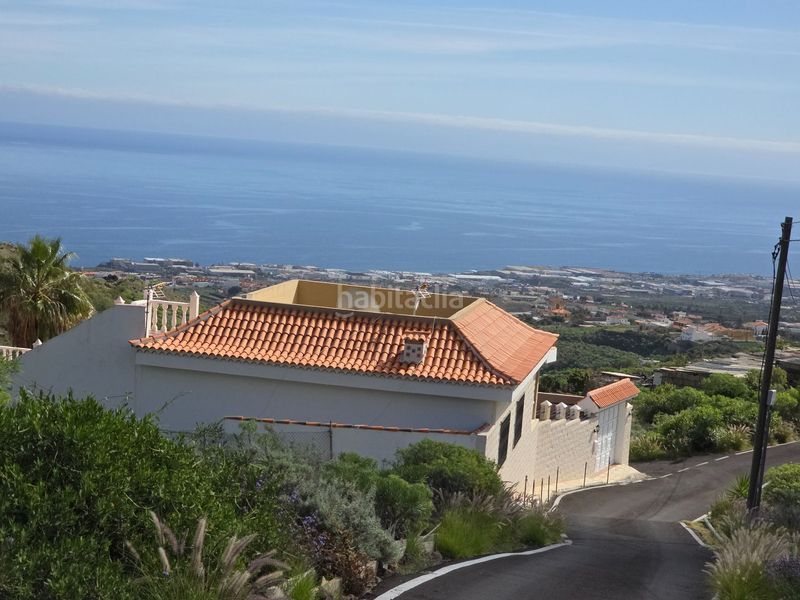Foto 0f415144-e0ec-4a46-a682-49ddb995a063. Casa amb piscina a Cuevecitas - Malpaís Candelaria