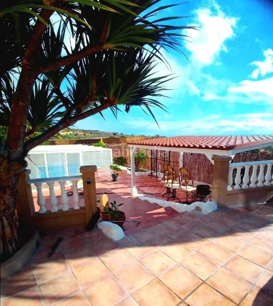 Foto 94ee0c01-7f42-4b71-bc74-f87dbf4501e6. Casa amb piscina a Cuevecitas - Malpaís Candelaria