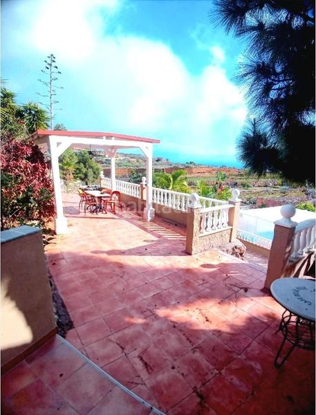 Foto c58b713d-6834-4b72-84c8-23216b089959. Casa amb piscina a Cuevecitas - Malpaís Candelaria