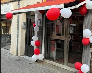 Traspaso Local Comercial en Prosperitat. Pequeño bar con gran terraza