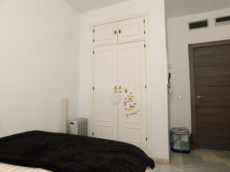 Foto 3c51508d-7226-45bc-8af3-b69e277e255f. Xalet amb xemeneia calefacció aparcament piscina a Espartinas