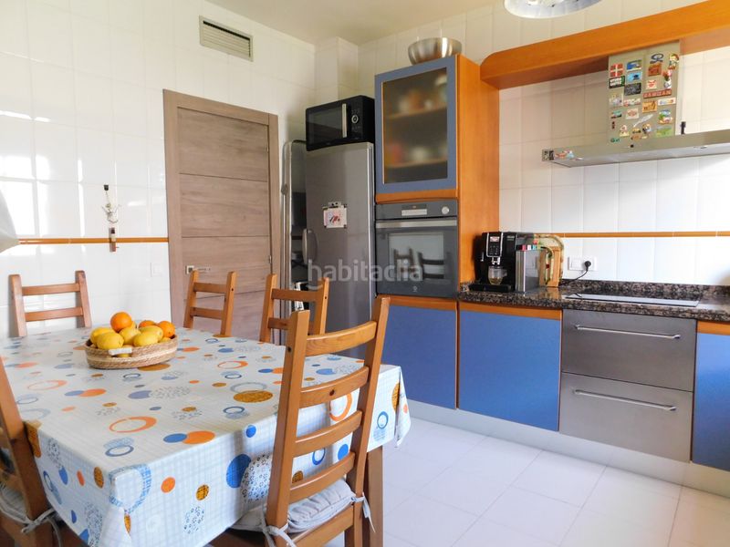 Foto 82f6520e-2726-4163-b13a-2c9a9ba9e4c0. Xalet amb xemeneia calefacció aparcament piscina a Espartinas