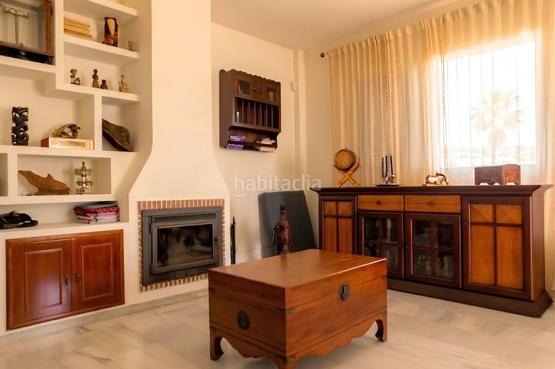 Foto d15d9bfa-4ac0-4d62-adce-3044e861b9a5. Xalet amb xemeneia calefacció aparcament piscina a Espartinas