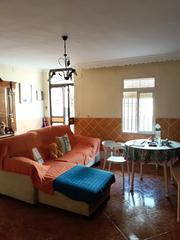 Xalet  Calle doctor sainz pardo. Casa independiente, 2 plantas, terraza, patio, 3 dormitorios