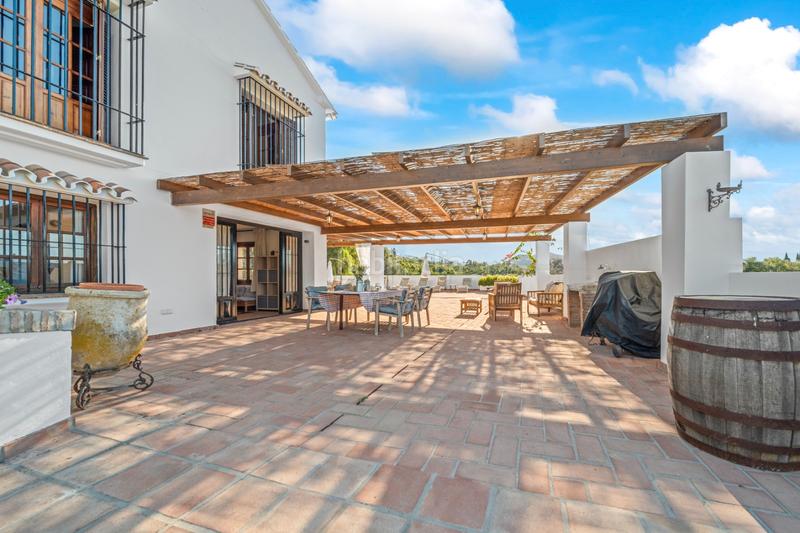 Foto 58b7cdc5-abc0-40ed-a51a-08fa8a6a46b8. Xalet amb xemeneia aparcament piscina a Centro Alhaurín el Grande