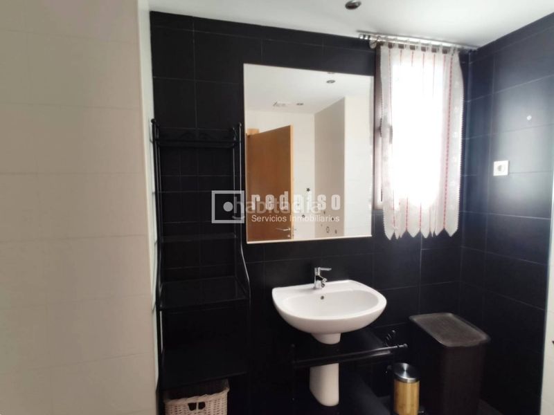 Foto 5b4b8118-c2e2-4c22-94ad-885704337488. Rent flat with heating parking in Sur - PAU 4 Móstoles