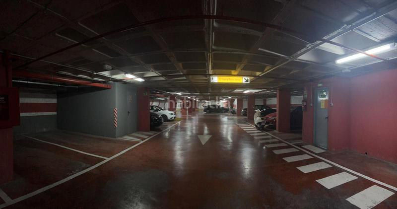 Foto 1b862a31-1152-4a42-b885-0eb5c34cab3a. Lloguer aparcament cotxe a avinguda de la comunitat valenciana 27 a Elche / Elx