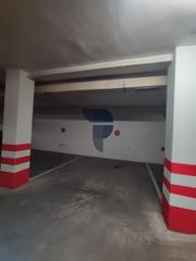 Posto auto in Avinguda General Marvá 35