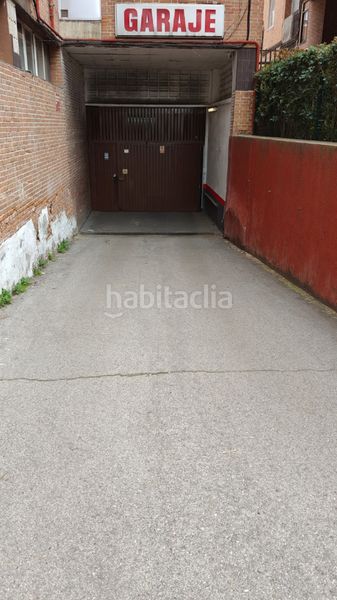 Foto 523b8044-1981-47cf-ace2-fb1139bb3cd3. Affitto posto auto in calle de valderrey 3 in Valdezarza Madrid