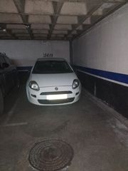 Car parking in Calle de Evaristo San Miguel 23