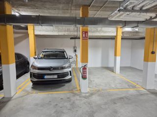 Affitto Posto auto in Calle de embajadores 232. Se alquila plaza de garaje para compartir