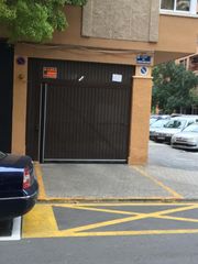 Affitto Posto auto in Carrer de l'impressor lambert palmart 9. Se alquila plaza de garaje para compartir