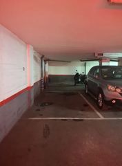 Affitto Posto auto in Calle de gil imón 8. Parking individual en alquiler
