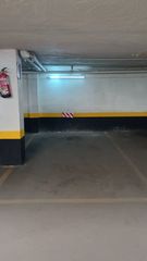 Miete Autoparkplatz in Calle de orense 12-14. Se alquila plaza de garaje para compartir