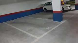 Lloguer Aparcament cotxe a Calle de mira el sol 22. Plaza de garaje para compartir