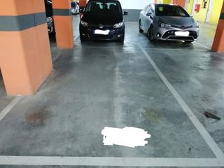 Affitto Posto auto in Carrer del duc de mandas 36. Plaza de garaje para compartir