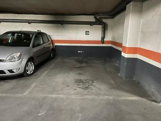 Lloguer Aparcament cotxe a Calle de sor ángela de la cruz 41. Plaza de garaje para compartir