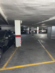Affitto Posto auto in Calle madre esperanza 4. Plaza de garaje para compartir