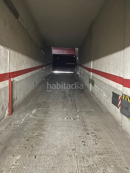 Foto ad492914-5c48-42c5-b5e5-29c5fd1bc495. Affitto posto auto in carrer italia 25 in Ensanche-Diputación Alicante