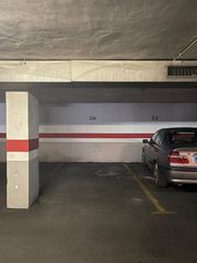 Affitto Posto auto in Carrer italia 25. Plaza de garaje para compartir