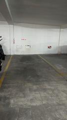 Lloguer Aparcament cotxe a Avinguda de valladolid 21. Se alquila plaza de garaje para un trabajador de la zona