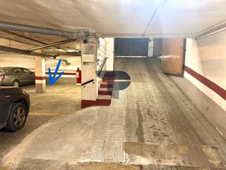 Lloguer Aparcament cotxe a Carrer del poeta quintana 3. Se alquila plaza de garaje para compartir