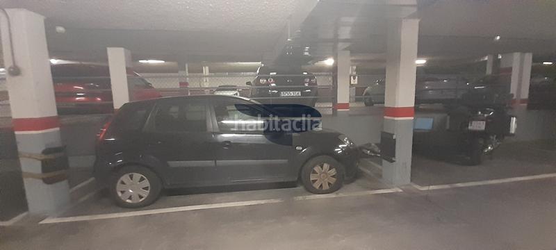 Foto afcbb195-e5a6-4ef3-8158-22eb9b6861bb. Miete autoparkplatz in calle de berrocal 3 in Butarque Madrid