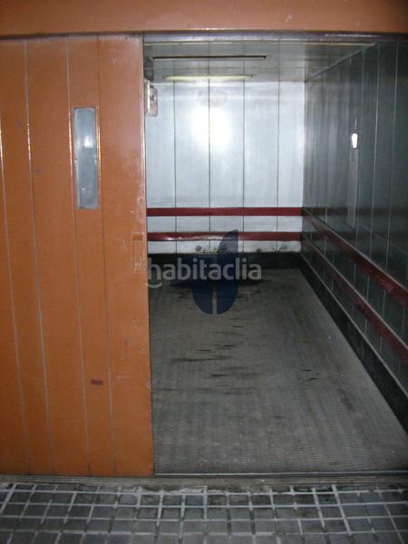 Foto f9efe296-c359-4e35-b778-56d8b51f43c7. Location parking voiture dans calle de caracas 1 dans Madrid
