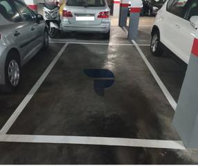 Parking coche en Carrer del Marquès d'Asprella 58