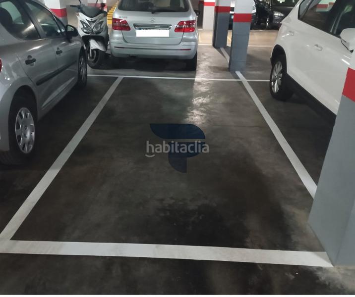 Foto 5fe27664-c396-4c63-9278-1472c6f0ad86. Lloguer aparcament cotxe a carrer del marquès d'asprella 58 a Elche / Elx