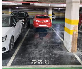 Autoparkplatz in Plaça del Bisbe Siuri 20