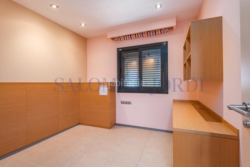 Foto b5cc2ca4-5563-4c51-85ae-519ee3bc7b07. Chalet with fireplace heating parking pool in Nucli Urbà Argentona