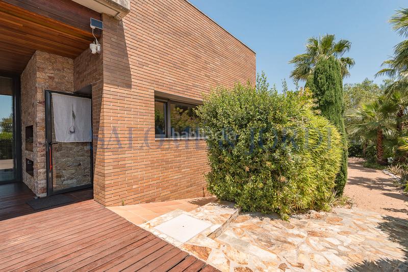 Foto c12b30e3-0046-437b-aafd-181044d2ff85. Chalet en Nucli Urbà Argentona