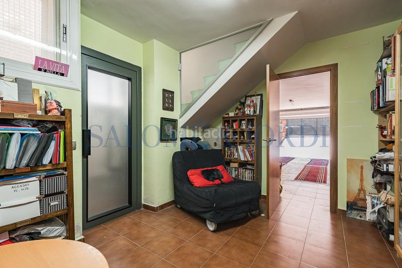 Foto 01adce5a-20d5-43e1-96e2-624599dd8285. Casa  independiente con ascensor y piscina en Argentona