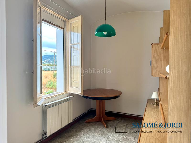 Foto 15893689-e27a-4347-a61b-d0d5defb396c. Casa adosada  esquinera en calle lluis jover en Vilassar de Mar