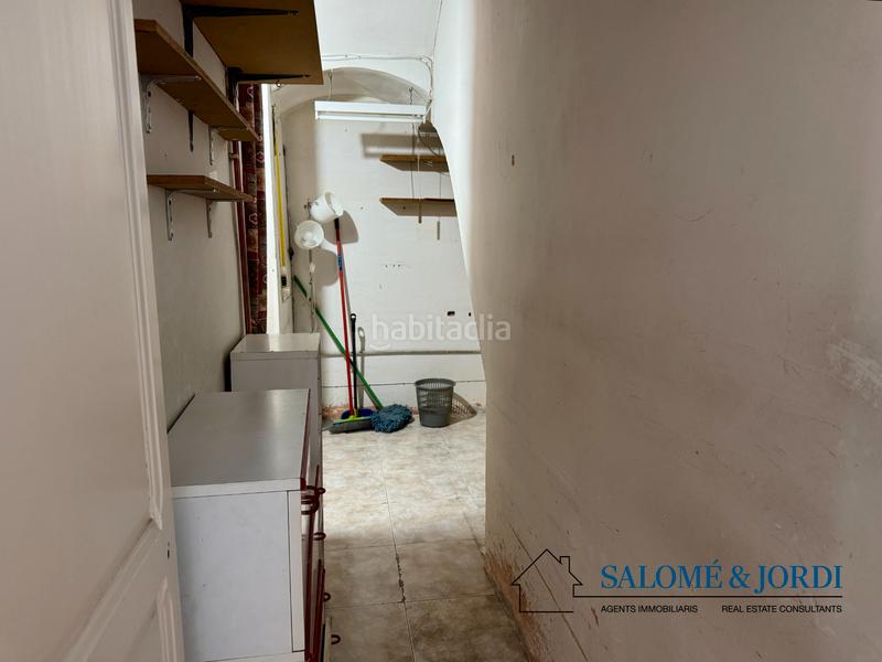 Foto 260f6bcb-c289-4885-bde1-91b055fd9754. Casa adosada  esquinera en calle lluis jover en Vilassar de Mar