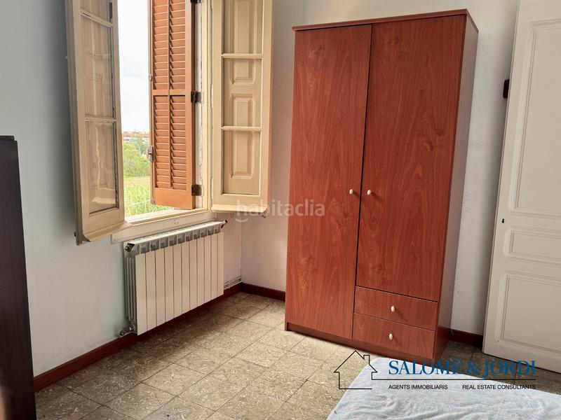 Foto 4468e00e-5de0-41ef-824c-9d79fbb0289c. Casa adosada  esquinera en calle lluis jover en Vilassar de Mar