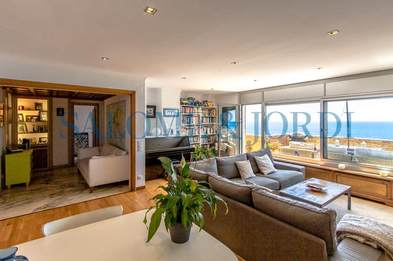 Foto 3d6246a9-314b-4e28-8efc-0762c2b27dd0. Ático  duplex con vistas al mar en via octaviana en Vilassar de Mar