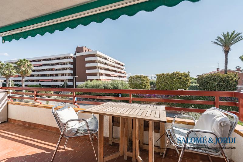 Foto 0a078836-b0a4-492c-81b8-a3085efcf51a. Piso  con terraza con vistas al mar en Centre Vilassar de Mar