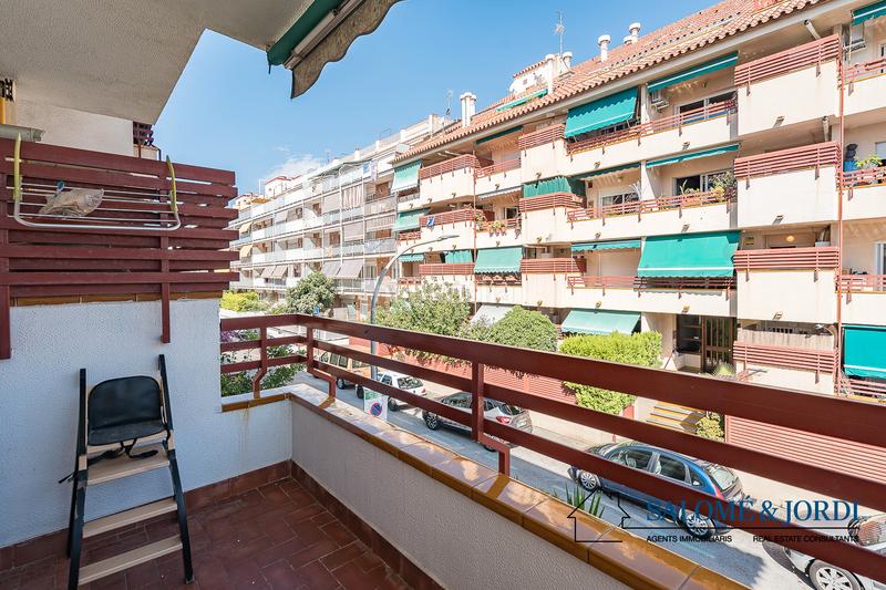 Foto 7e17732b-b258-4fd7-87a4-1c82ab4dc9ce. Piso  con terraza con vistas al mar en Centre Vilassar de Mar