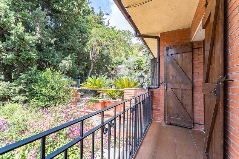 Foto 085100c8-098b-4cb6-8d2d-e4fb4564b1d8. Maison avec cheminée chauffage parking piscine dans Argentona