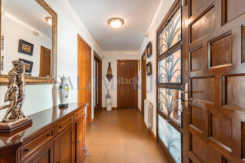 Foto 0d046f12-5f94-4751-9ed1-b3f06c53fdb0. Maison avec cheminée chauffage parking piscine dans Argentona