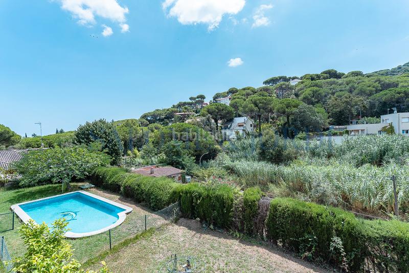 Foto 8f0fcd44-2d7b-4957-92e0-f35a180683ef. Maison avec cheminée chauffage parking piscine dans Argentona