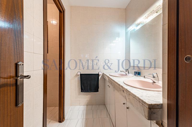 Foto e48fa7e6-c69c-4570-bbe2-f51c3757cc8b. Maison avec cheminée chauffage parking piscine dans Argentona