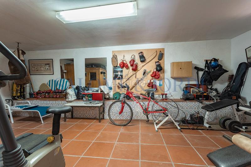 Foto fdc2e955-aca7-4d94-855f-7505936ebc92. Maison avec cheminée chauffage parking piscine dans Argentona