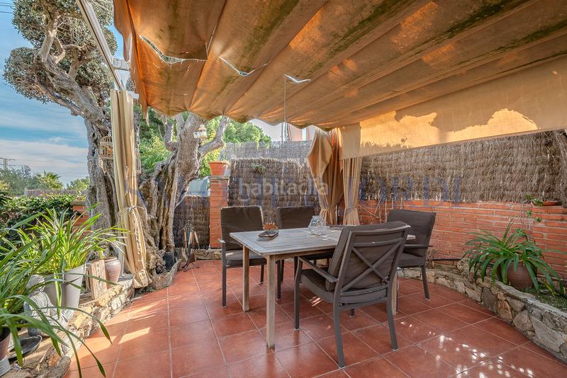 Foto 2efaf5fc-faf3-4571-aa41-64ddc9773842. Casa  muy bien ubicada y con vistas al mar en Cabrils