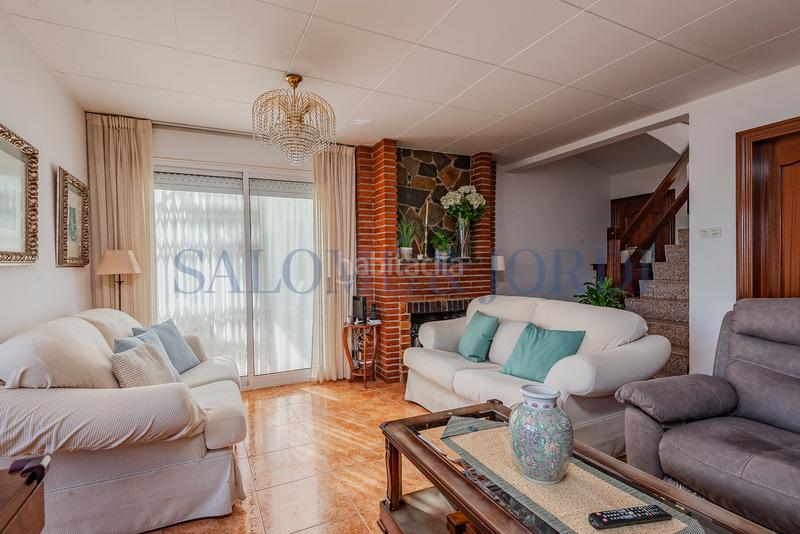 Foto 3c985533-626a-455d-ab00-8ea408349242. Casa  muy bien ubicada y con vistas al mar en Cabrils